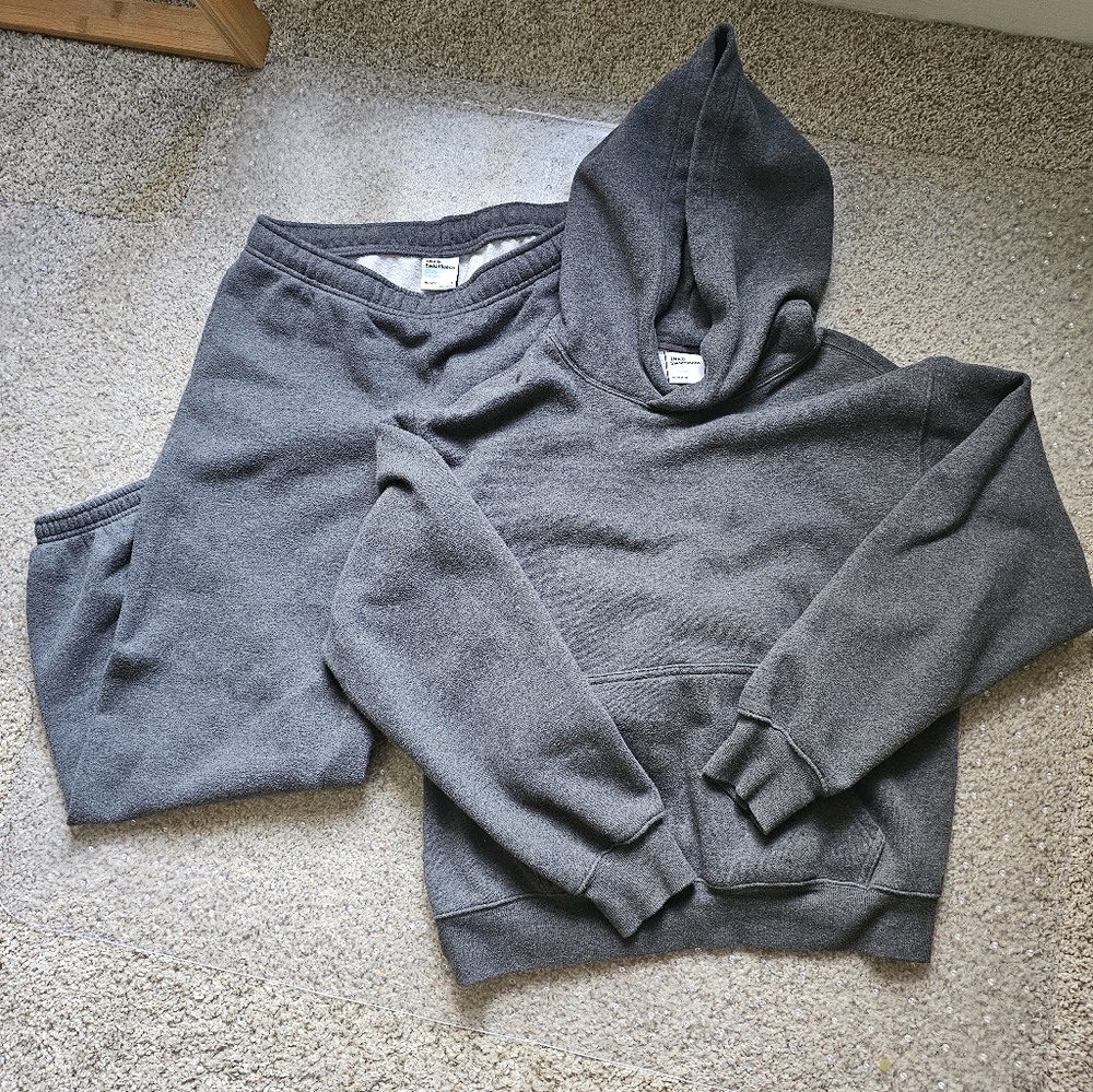 Aritzia TNA Sweatsuit